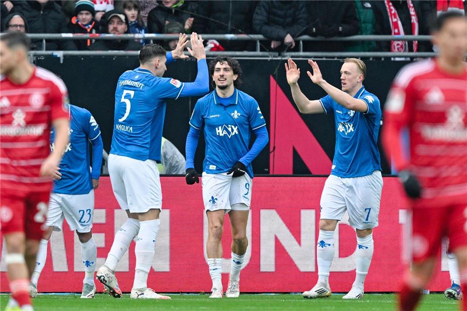 Darmstadt jubelt über das 1:0.Uwe Anspach/dpa