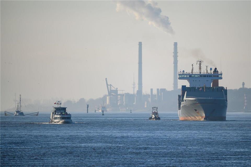 Verzögerung beim Kraftwerksumbau – Wedel läuft länger Das Aus für das Kohlekraftwerk Wedel verzögert sich nach Angaben der Hamburger Energiewerke erneut auf nun Ende 2026. (Archivbild)Jonas Walzberg/dpa