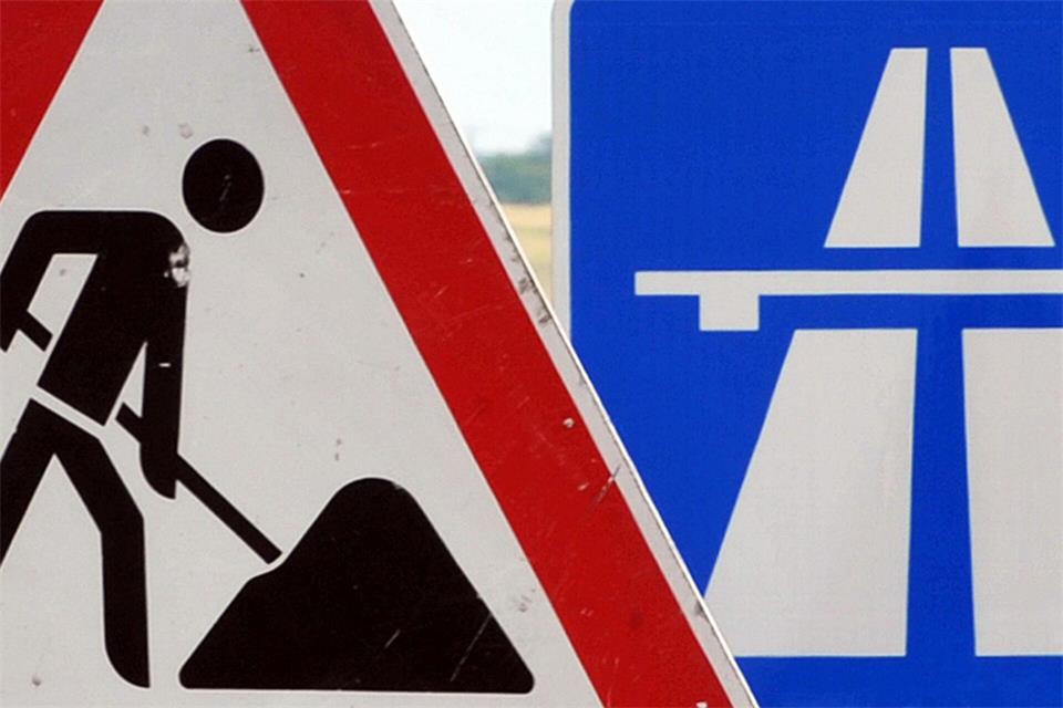 Das Autobahnkreuz Olpe-Süd wird gesperrt (Symbolbild). Martin Schutt/dpa-Zentralbild/dpa