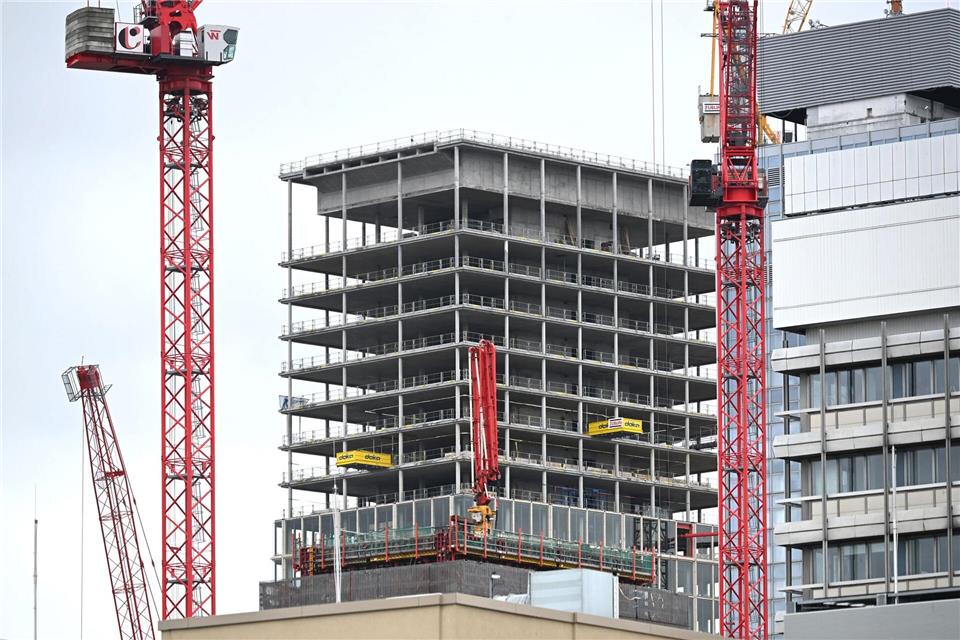 Das Baugewerbe gilt in Berlin laut Förderbank IBB als Wachstumstreiber bei der Wirtschaftsleistung. (Archivbild) Elisa Schu/dpa
