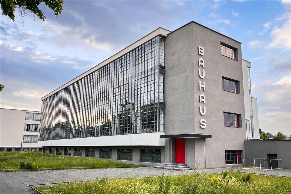 Das Bauhaus Dessau ist ein wichtiger Anziehungspunkt für Besucher aus dem In- und Ausland. (Archivbild) Heidi Scharvogel/dpa-tmn