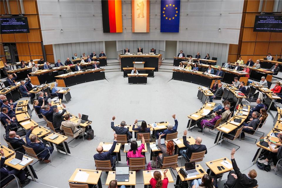 Das Berliner Abgeordnetenhaus beschäftigt sich bei seiner nächsten Sitzung noch einmal über die Reform der Verwaltung. (Archivbild) Soeren Stache/dpa
