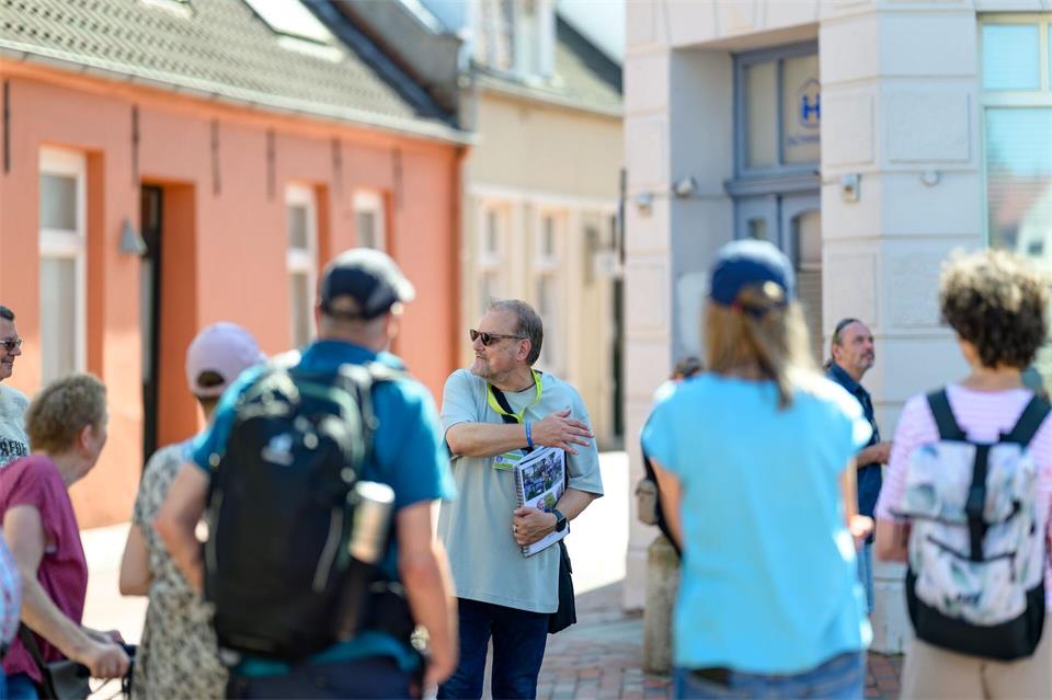Das Bestattungsinstitut im Film ist in Wahrheit ein Immobilienbüro. Izabela Mittwollen/dpa