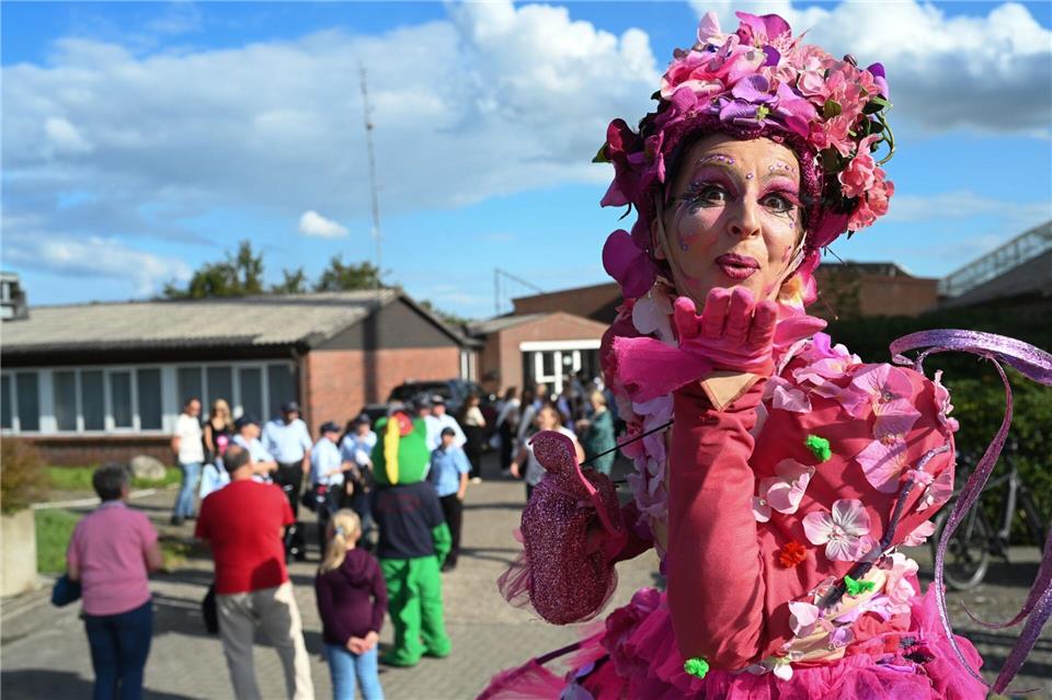 Das Blütenfest in Wiesmoor ist nach Angaben der Veranstalter eines der größten in Norddeutschland. Lars Penning/dpa