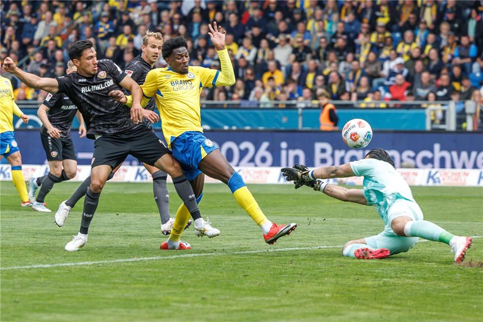 Das Braunschweiger 2:0 durch Faride Alidou.Andreas Gora/dpa