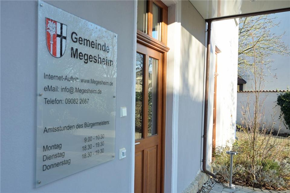 Das Büro des 1. Bürgermeisters in Megeseheim könnte nach der Wahl am 8. März zunächst leer bleiben.Malin Wunderlich/dpa
