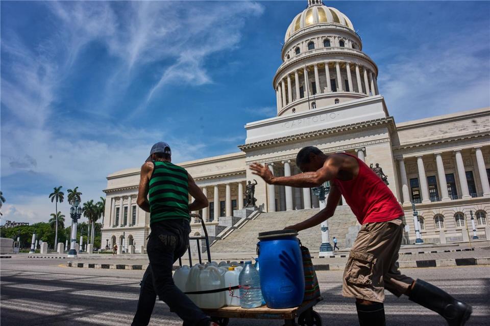 Das „Capitolio Nacional“ ist der offizielle Sitz der kubanischen Nationalversammlung. (Archivbild)Ramon Espinosa/AP/dpa