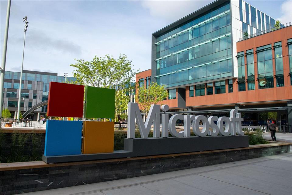 Das Cloud-Geschäft von Microsoft wuchs so stark wie seit Jahren nicht mehr. (Archivbild)Andrej Sokolow/dpa