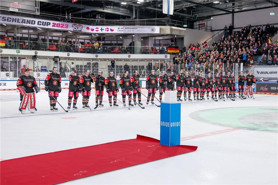 Deutsche Spiele bei Eishockey-WM laufen im Free-TV Das DEB-Team trifft bei der WM auf die Slowakei, die USA, Schweden, Lettland, Kasachstan, Polen und Frankreich.