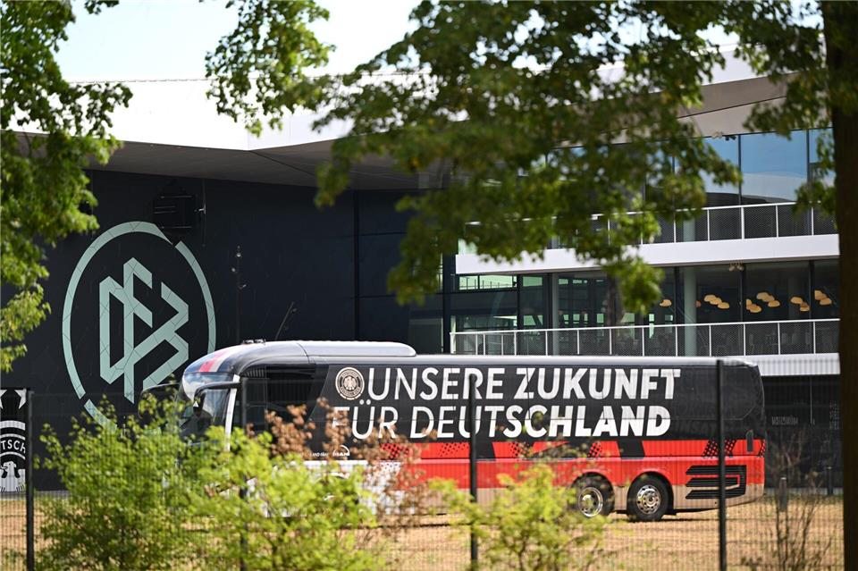Das DFB-Team hat sich mit einem Social-Media-Post nach dem WM-Aus an die Fans gewandt. Florian Wiegand/dpa