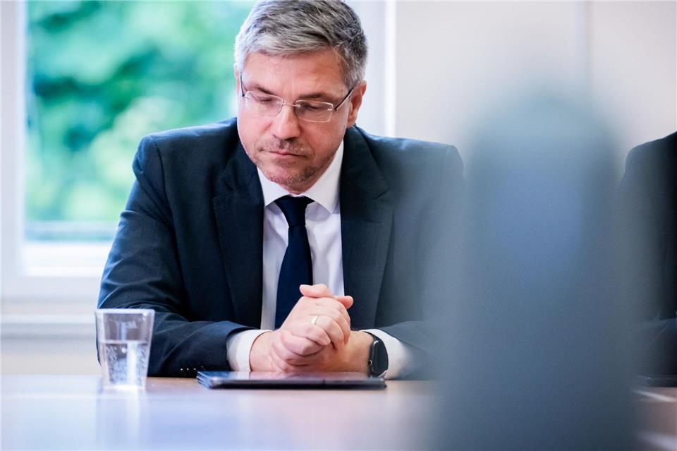 Das Disziplinarverfahren gegen den früheren Potsdamer Oberbürgermeister Mike Schubert (SPD) wurde eingestellt. (Archivbild)Christoph Soeder/dpa