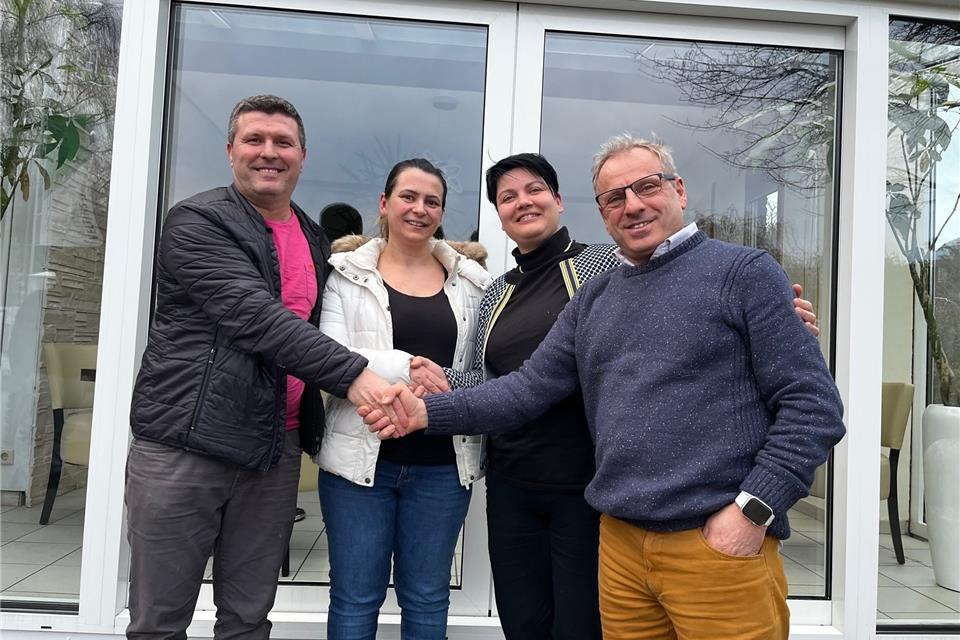 Das Ehepaar Goga (links) übernimmt das Restaurant von Cristina und Giuseppe Buongiorno.