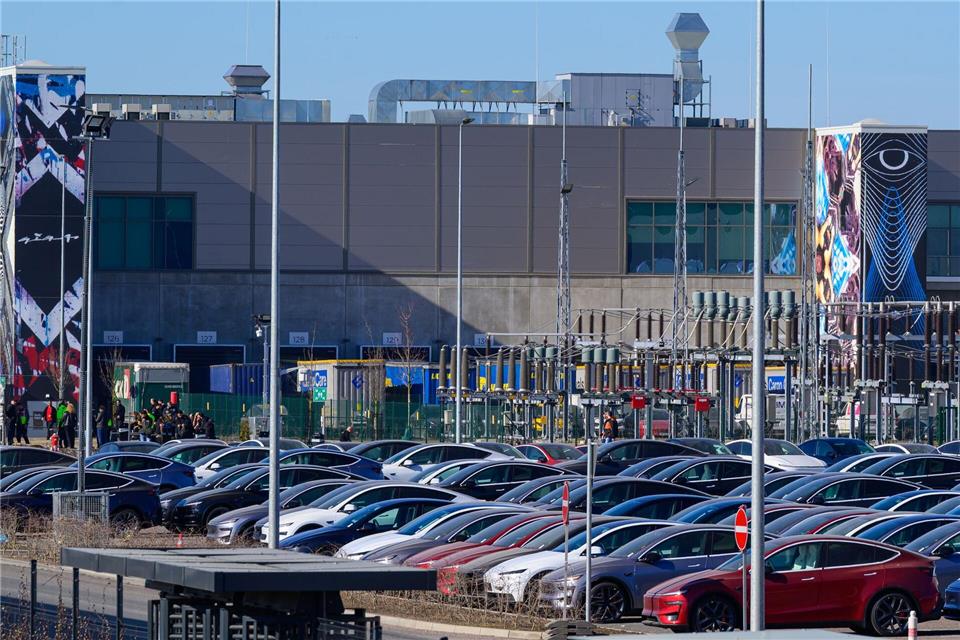 Das Ergebnis der Betriebsratswahl bei Tesla in Grünheide steht fest. (Archivbild)Patrick Pleul/dpa