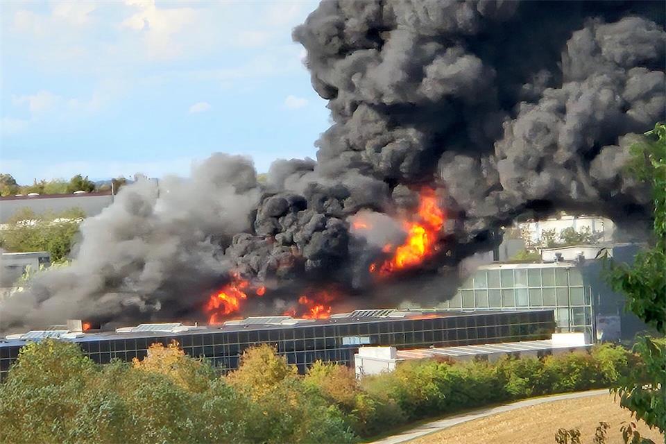 Das Feuer brach am Nachmittag aus. Thomas Fritz/Mainpost/dpa