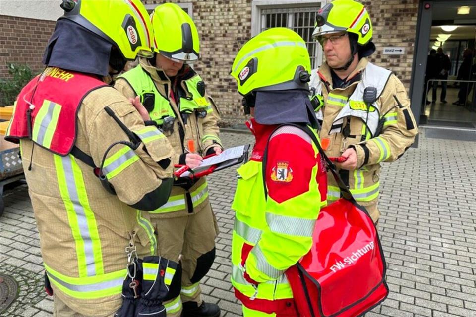 Das Feuer brach in einem Patientenzimmer aus.-/Berliner Feuerwehr/dpa