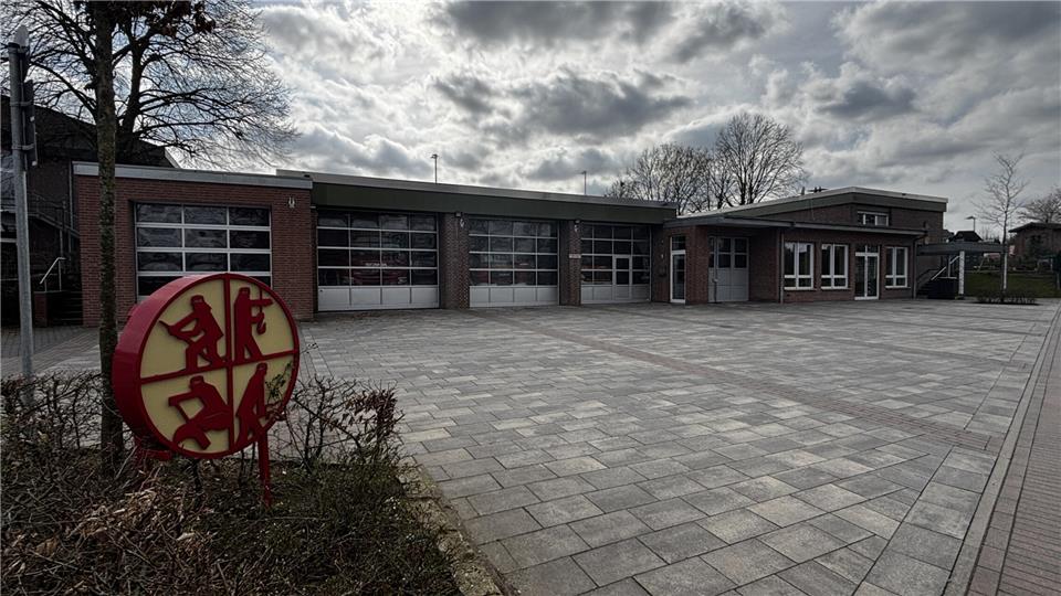 Das Feuerwehrgerätehaus in Klein Reken an der Mühlenstraße war auch schon im April Ziel von Einbrechern. Allerdings scheiterten sie hier und konnten daher auch keine lebenswichtigen Geräte mitnehmen.