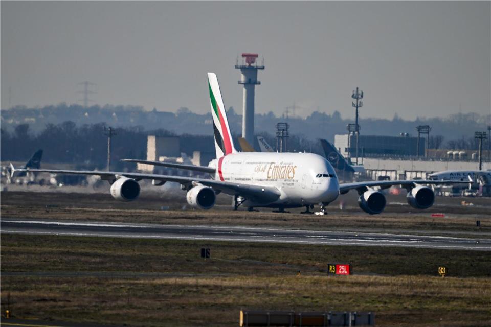 Das Flugzeug landete um kurz nach 13.30 Uhr.Florian Wiegand/dpa