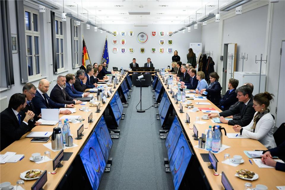 Das Gemeinsame Terrorismusabwehrzentrum ist eine Plattform für den Austausch zu Fragen, die den islamistischen Terrorismus betreffen. (Archivfoto) Bernd von Jutrczenka/dpa