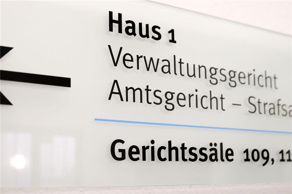 Das Geraer Verwaltungsgericht gibt vier Klagen von AfD-Mitgliedern in waffenrechtlichen Verfahren statt. (Archivbild) picture alliance / Jan Woitas/dpa-Zentralbild/ZB