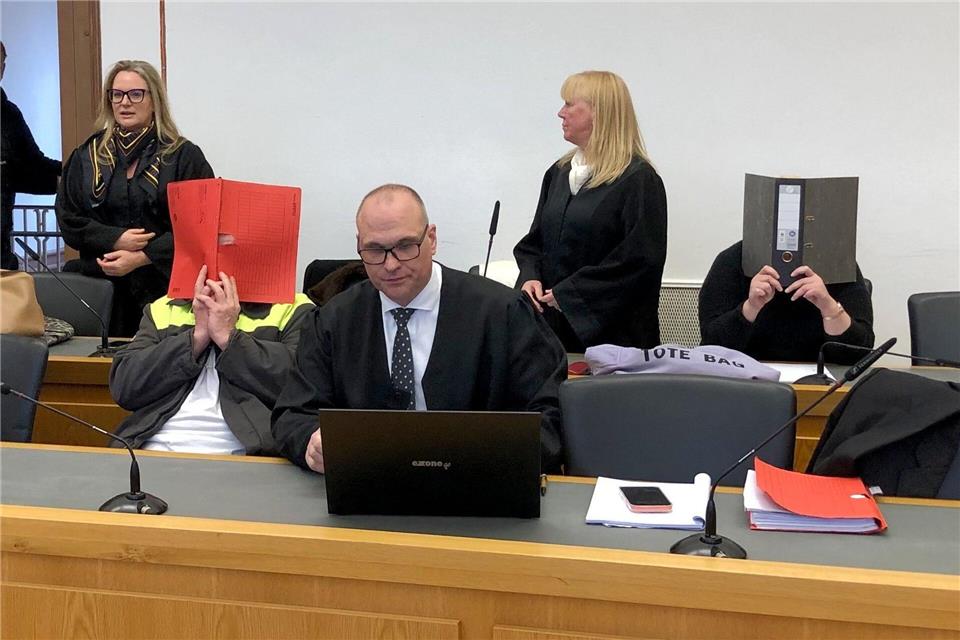 Das Gericht befand die beiden Angeklagten des gemeinschaftlichen Mordes durch Unterlassen und der Körperverletzung mit Todesfolge für schuldig. Christine Schultze/dpa