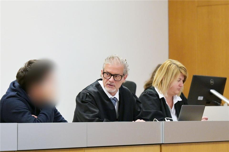 Pfleger wegen tödlicher Insulingabe zu Haftstrafe verurteilt  Das Gericht verhängte gegen den Angeklagten eine Haftstrafe sowie ein Berufsverbot. (Archivbild)Malin Wunderlich/dpa