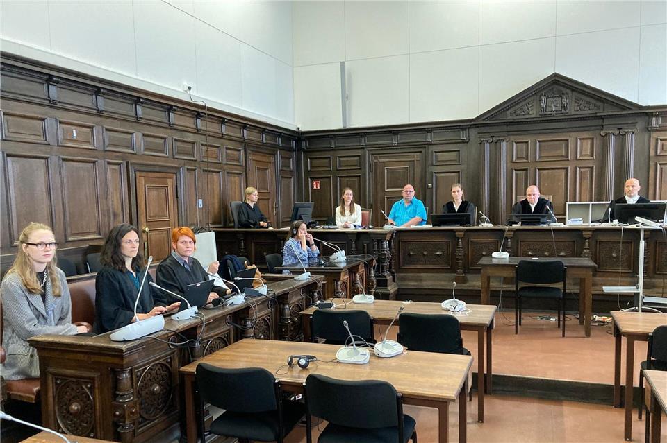 Das Gericht verurteilte den Angeklagten zu zehn Jahren und sechs Monaten Haft. Bernhard Sprengel/dpa