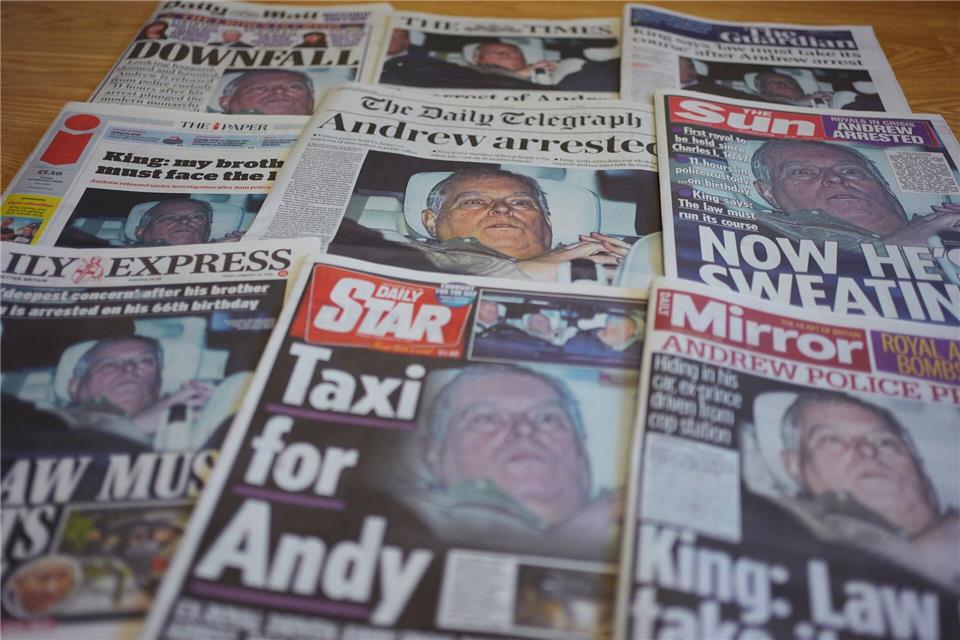 Das Gesicht des britischen Ex-Prinzen ist am Freitag auf den Titelseiten britischer Zeitungen. Yui Mok/PA Wire/dpa