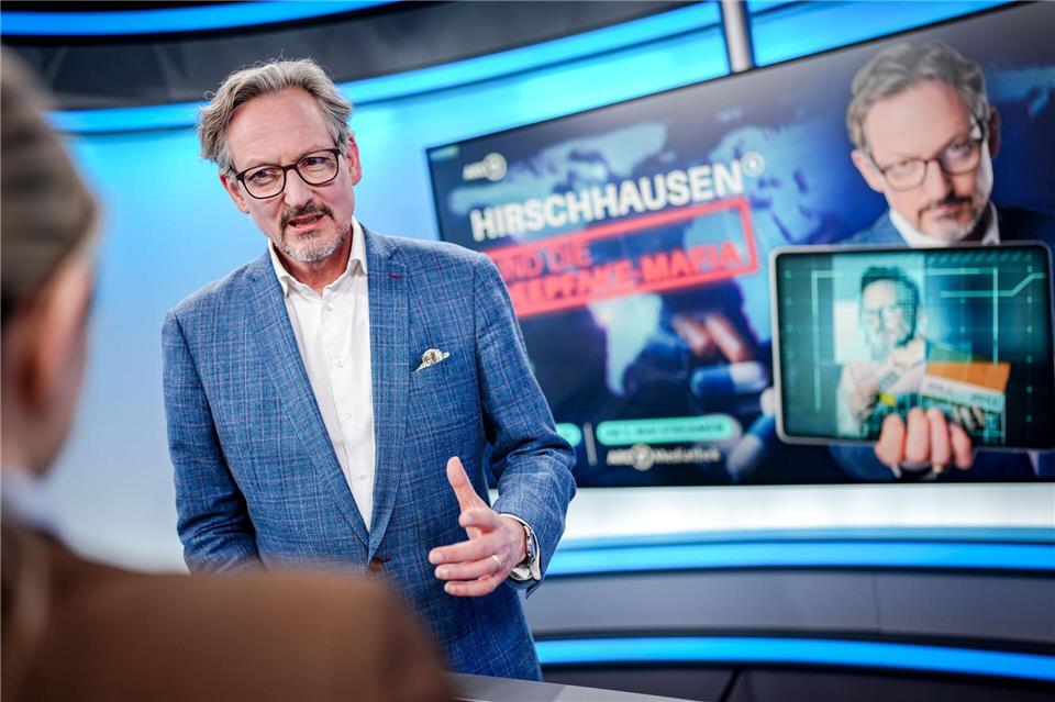Das Gesicht und die Stimme von Eckart von Hirschhausen werden regelmäßig für Fake-Videos missbraucht. (Archivbild)Kay Nietfeld/dpa