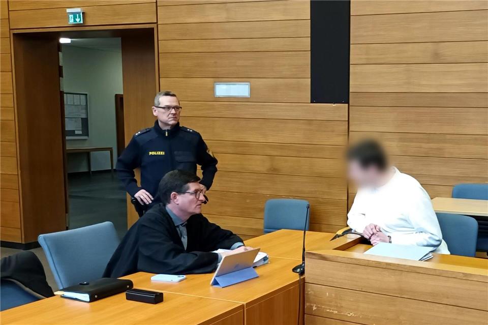 „Das Gift drückt“ - Aus Sicht des Gerichts war der Wahn des Mannes Grund für seine Tat.Britta Schultejans/dpa