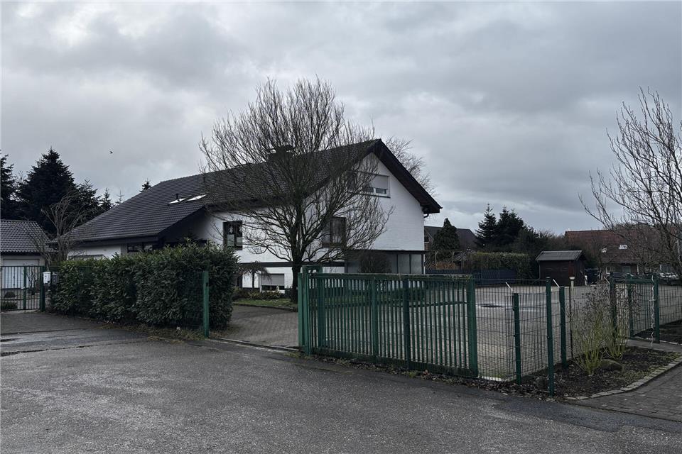 Das Grundstück mit dem bestehenden Wohnhaus an der Borkener Straße soll laut Architekt überplant werden.