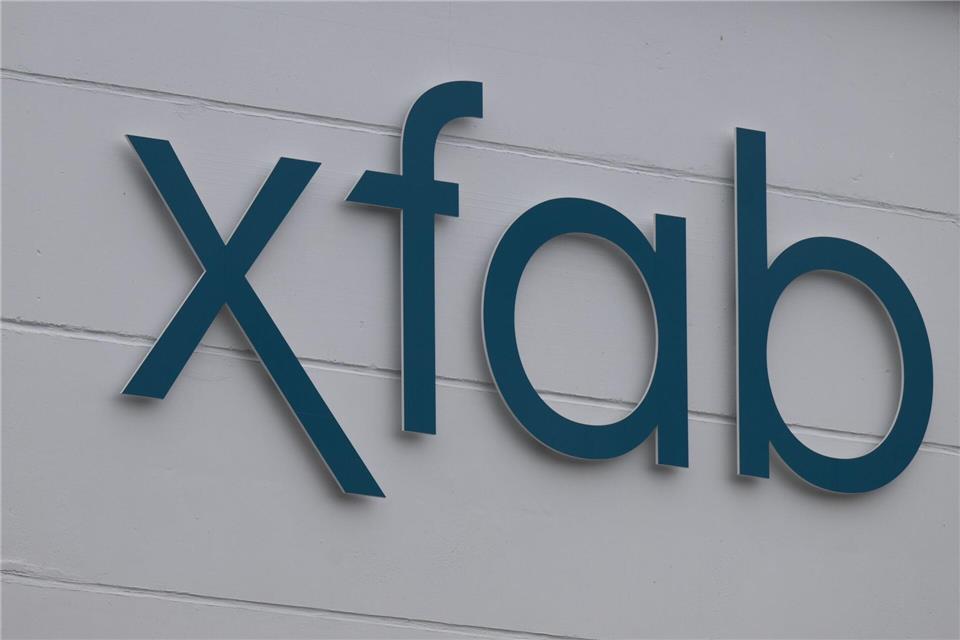 Das Halbleiter-Unternehmen kann die Produktion ausbauen. (Archivbild) Robert Michael/dpa