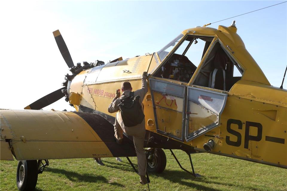 Das Harzer Löschflugzeug „Hexe 1“ soll gemeinsam mit einer zweiten Maschine aus Polen Waldbrände in der Region Bordeaux bekämpfen.Matthias Bein/dpa