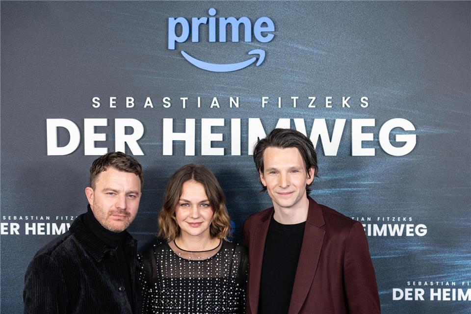 Das Hauptdarsteller-Trio von „Der Heimweg“ bei der Premiere in Berlin.Hannes P. Albert/dpa
