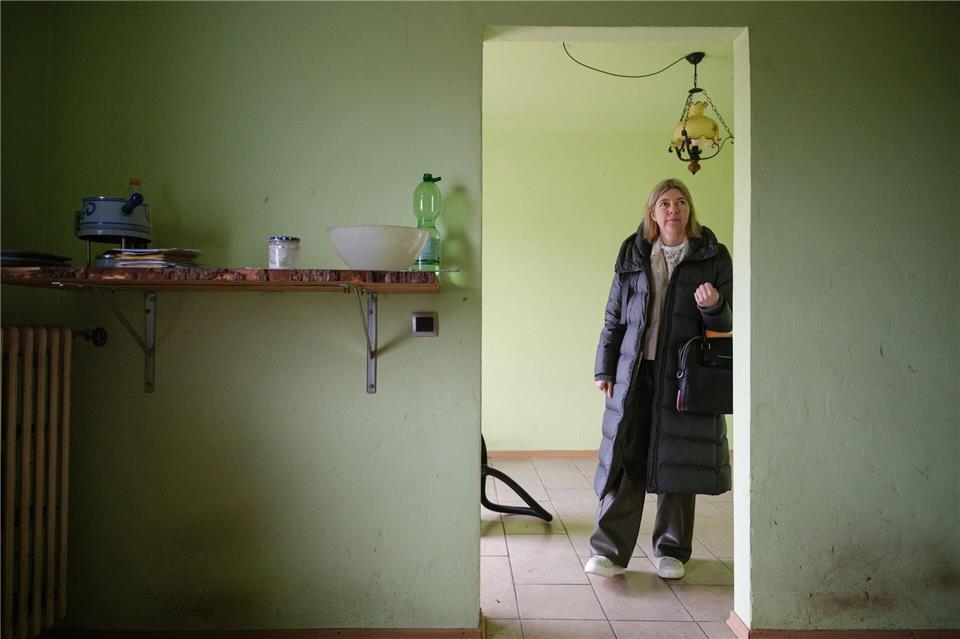 Das Haus bekommt neue Schlüssel, die dann an den neuen Besitzer gehen. Oliver Dietze/dpa