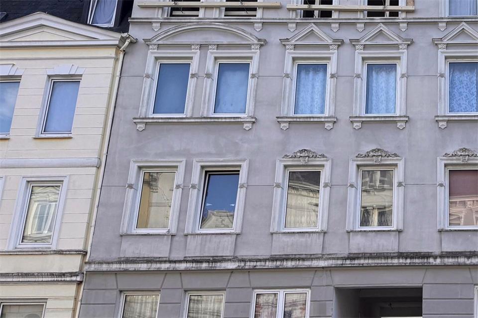 Das Haus sackte nicht weiter ab und konnte gesichert werden.Birgitta von Gyldenfeldt/dpa
