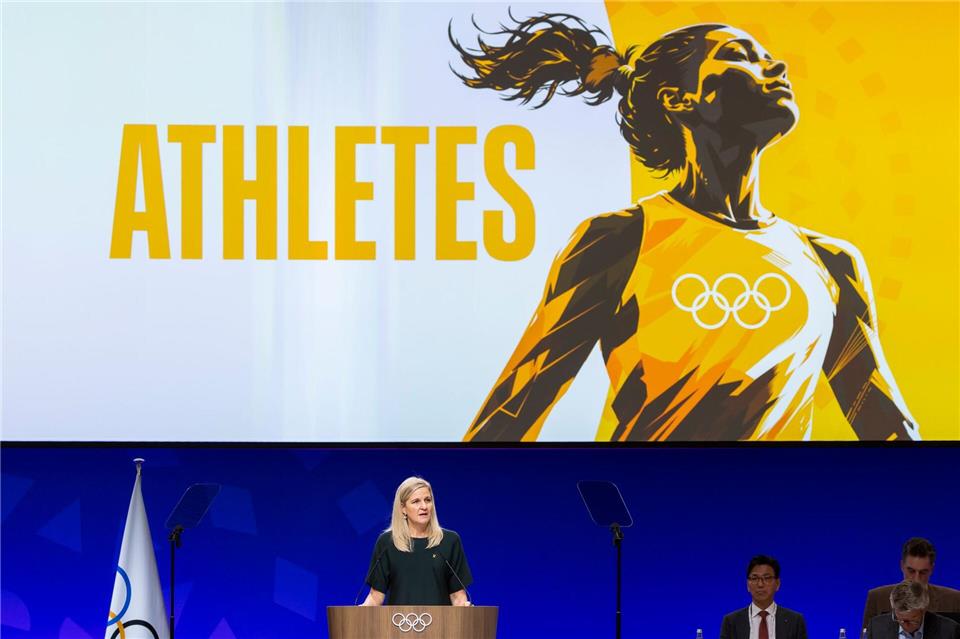 Das IOC von Chefin Kirsty Coventry zahlt Olympia-Teilnehmern künftig einen Zuschuss.Cyril Zingaro/KEYSTONE/dpa