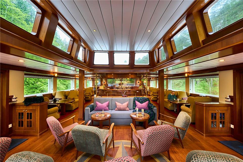 Das Interieur: „very british“. Passt auch, denn die „MV Lord of the Highlands“ ist für Thurgau Travel in Schottland unterwegs.Thurgau Travel AG/dpa-tmn