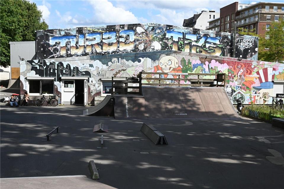 Das Jugendzentrum Skateland zählt pro Jahr rund 70.000 Besucherinnen und Besucher. David Hammersen/dpa