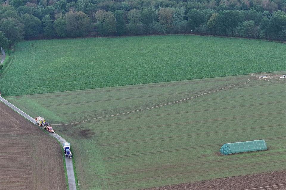 Das Kleinflugzeug war aus ungeklärter Ursache nahe Erkelenz im Rheinland abgestürzt. -/dpa