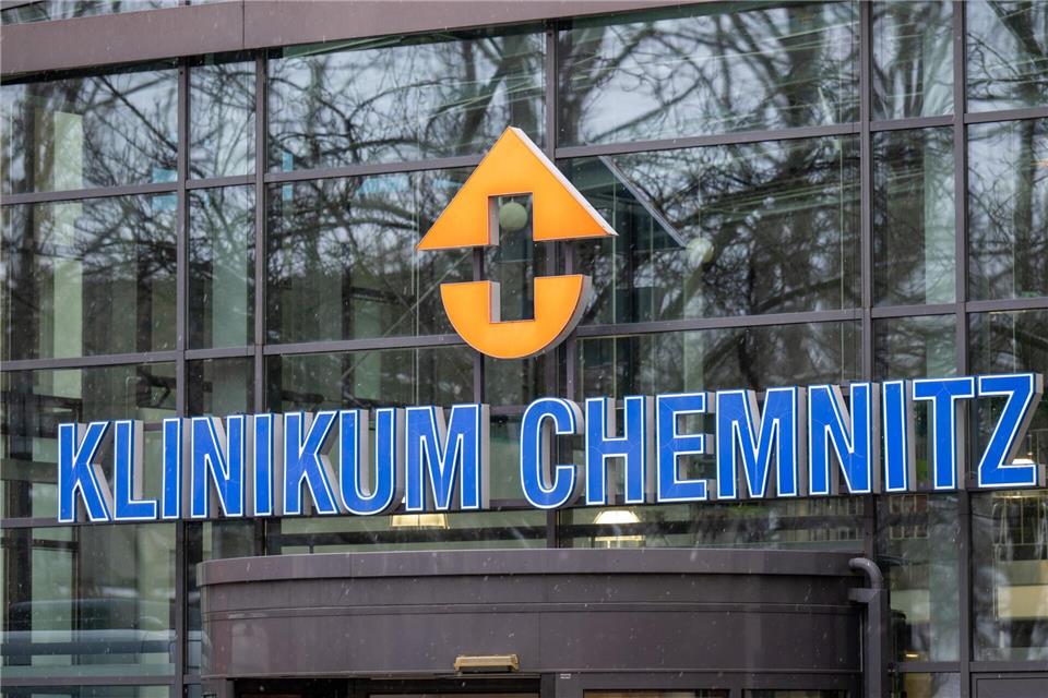 Das Klinikum Chemnitz bietet als Perinatalzentrum Level 1 die höchste medizinische Versorgungsstufe für Schwangere und Neugeborene - gerade bei Risikoschwangerschaften, Früh- und Mehrlingsgeburten. (Symbolbild)Hendrik Schmidt/dpa