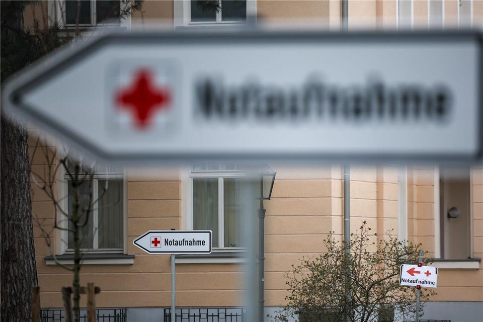 Das Klinikum St. Georg in Leipzig ist das mitteldeutsche Zentrum für schwer Brandverletzte. (Archivbild)Jan Woitas/dpa