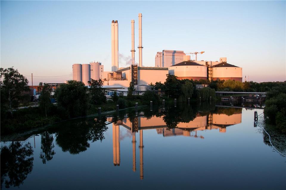 Das Kohlekraftwerk Tiefstack soll künftig nicht länger Kohle verbrennen. (Archivbild) Daniel Bockwoldt/dpa