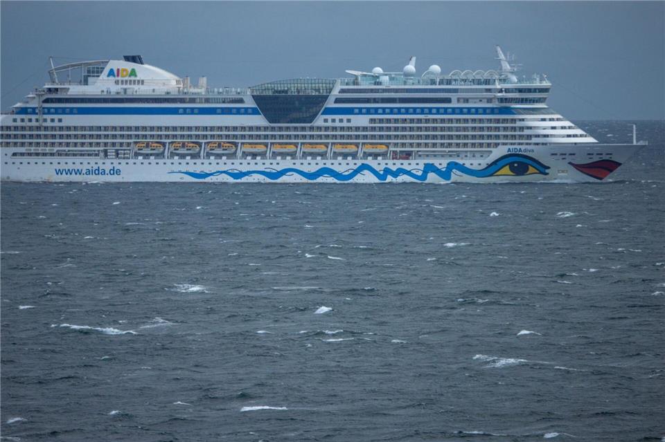 Das Kreuzfahrtschiff „Aidadiva“ befindet sich derzeit auf Weltreise. (Archivbild) Jens Büttner/dpa