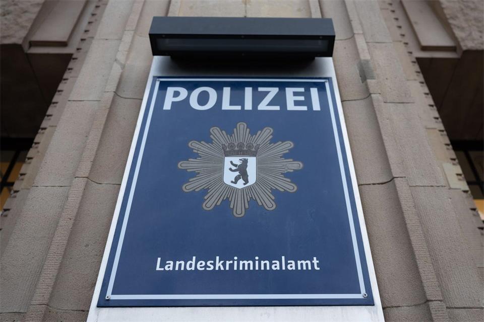 Das LKA Berlin ermittelt. (Symbolbild)Monika Skolimowska/dpa