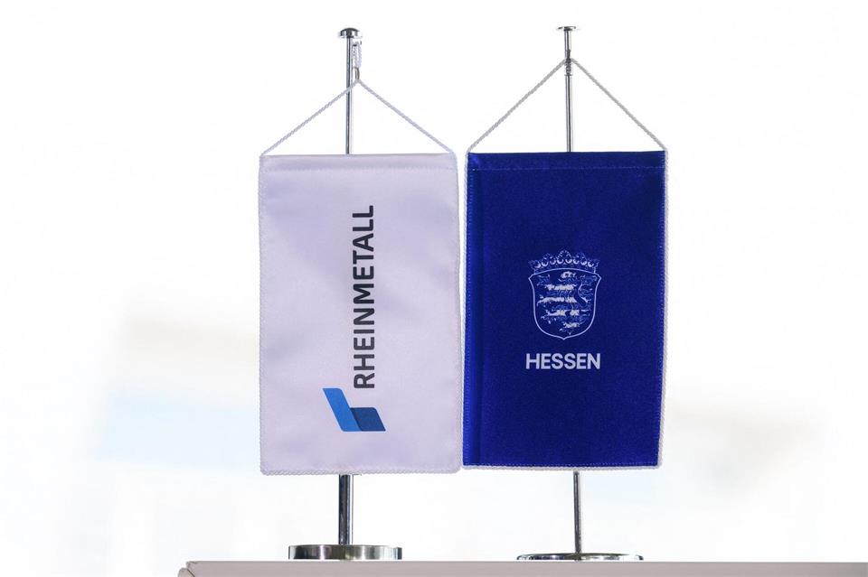 Das Land Hessen will die geplanten Investitionen von Rheinmetall von mehr als 260 Millionen Euro seinerseits mit einem zweistelligen Millionen-Betrag unterstützen. Swen Pförtner/dpa