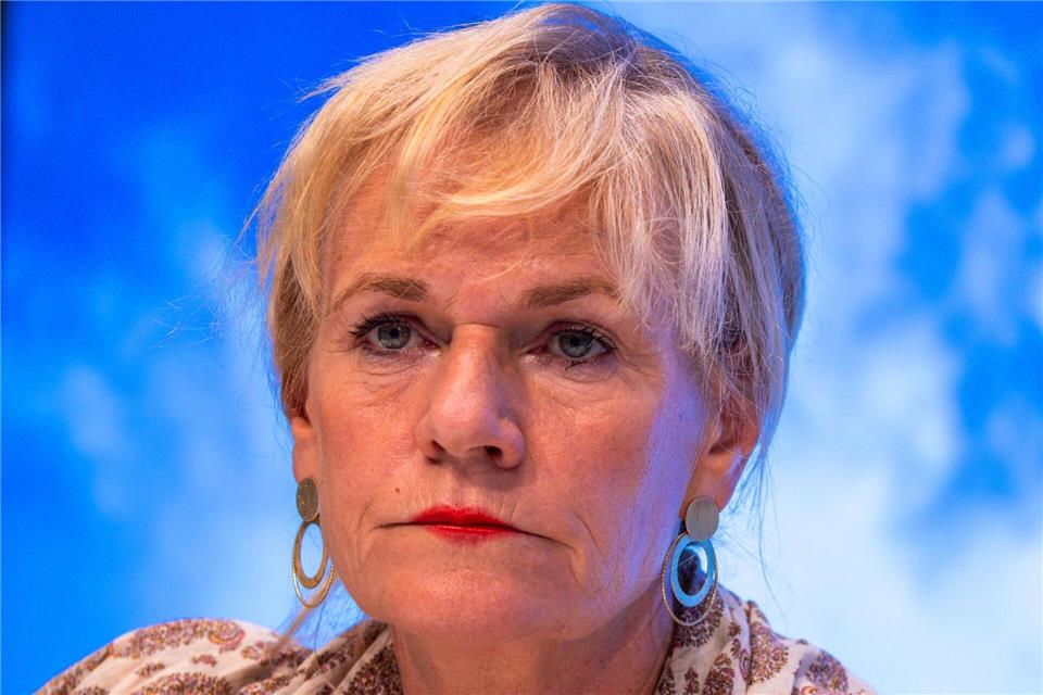 Das Land Mecklenburg-Vorpommern stellt von Jahr zu Jahr mehr Lehrer ein, doch es reicht nicht. (Archivbild)Jens Büttner/dpa
