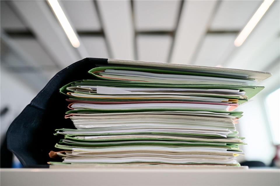 Das Landesarchiv Berlin übernimmt Zehntausende von Akten zu Entschädigungsverfahren. (Symbolbild) Sebastian Gollnow/dpa