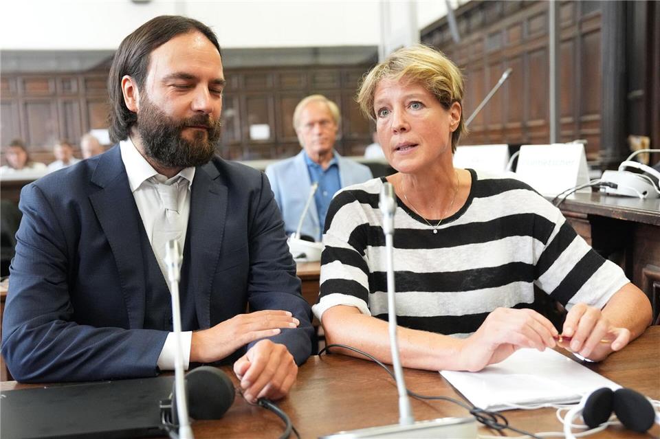 Das Landgericht Hamburg hat der Angeklagten Christina Block wegen der Übergabe eines Briefes an eine Sachverständige eine Verdunklungshandlung vorgeworfen. Marcus Brandt/Pool dpa/dpa
