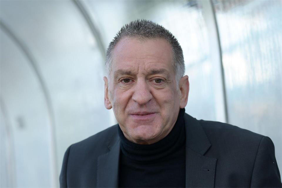 Das Landgericht Marburg hat den früheren Bundesliga- und National-Torwart Eike Immel zu einer Bewährungsstrafe verurteilt. (Foto Archiv)Uwe Zucchi/dpa