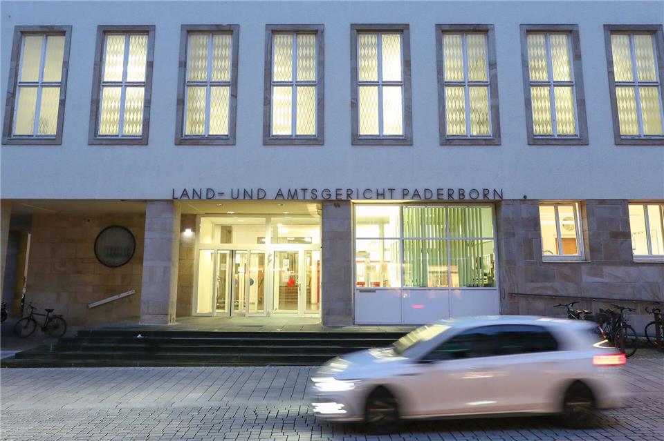 Das Landgericht Paderborn hat die Eltern eines Kindes verurteilt, das versehentlich durch Drogen vergiftet wurde. (Archivbild)Friso Gentsch/dpa
